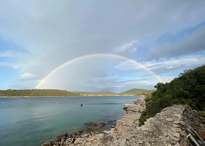 Girica بيت للعطل