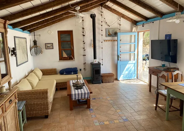 بيت للعطل Girica *