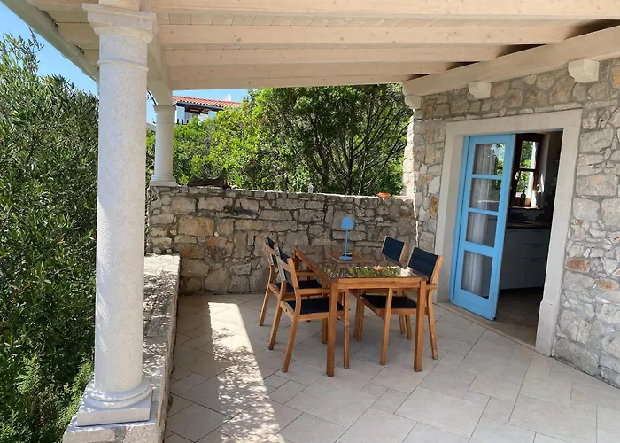 بيت للعطل Girica