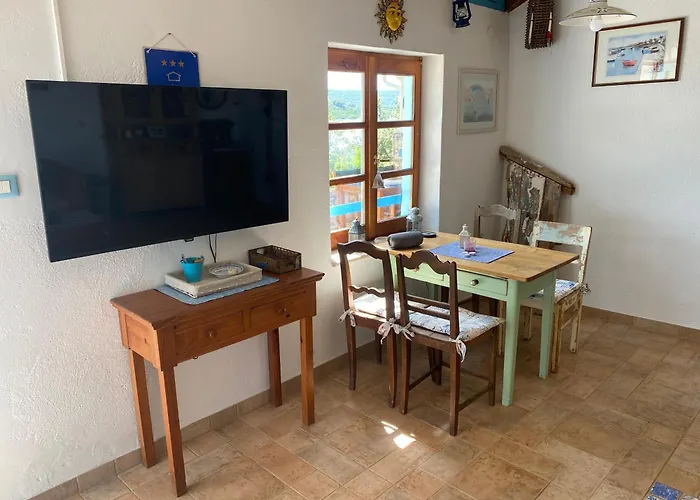 Girica بيت للعطل *